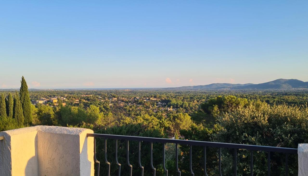 Corniche du Paradis Roquebrune-sur Argens Exterior foto